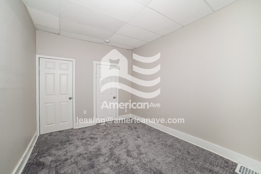 Building Photo - 906 W Virginia Ave