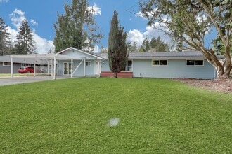 Building Photo - Remodeled Lacey Rambler