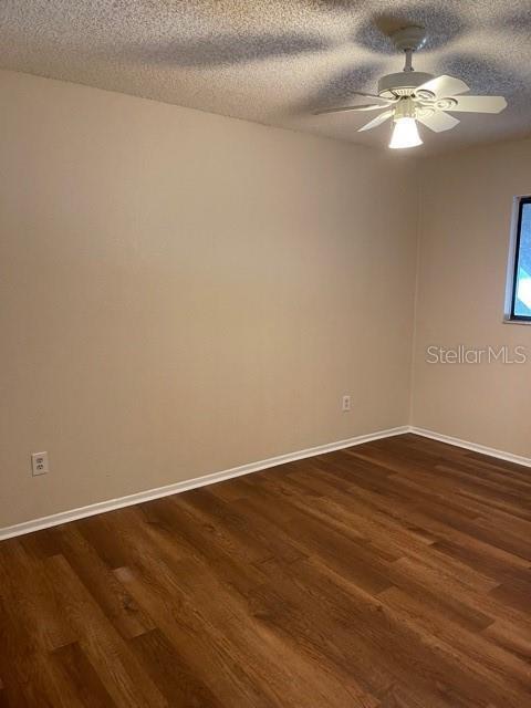 Building Photo - 3151 S Pines Dr