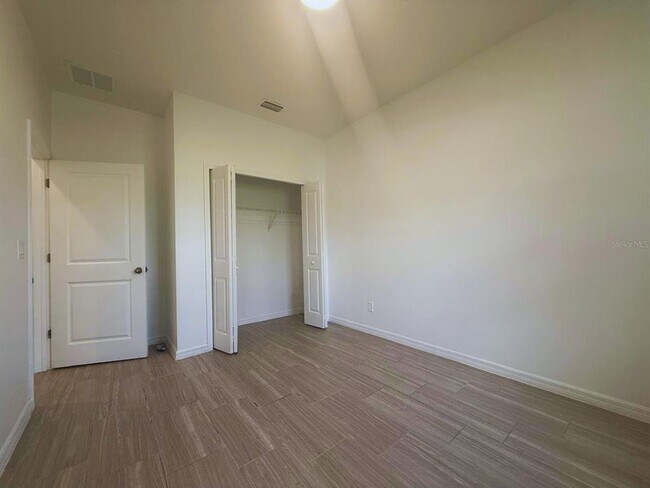 Building Photo - 432 Cierra Oaks Cir