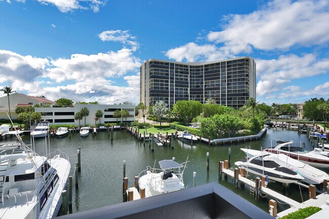 Building Photo - 4748 S Ocean Blvd