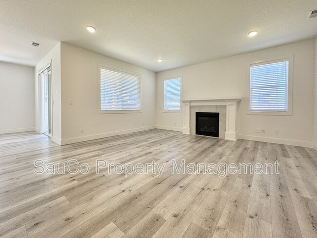 Building Photo - 1603 37th Ave