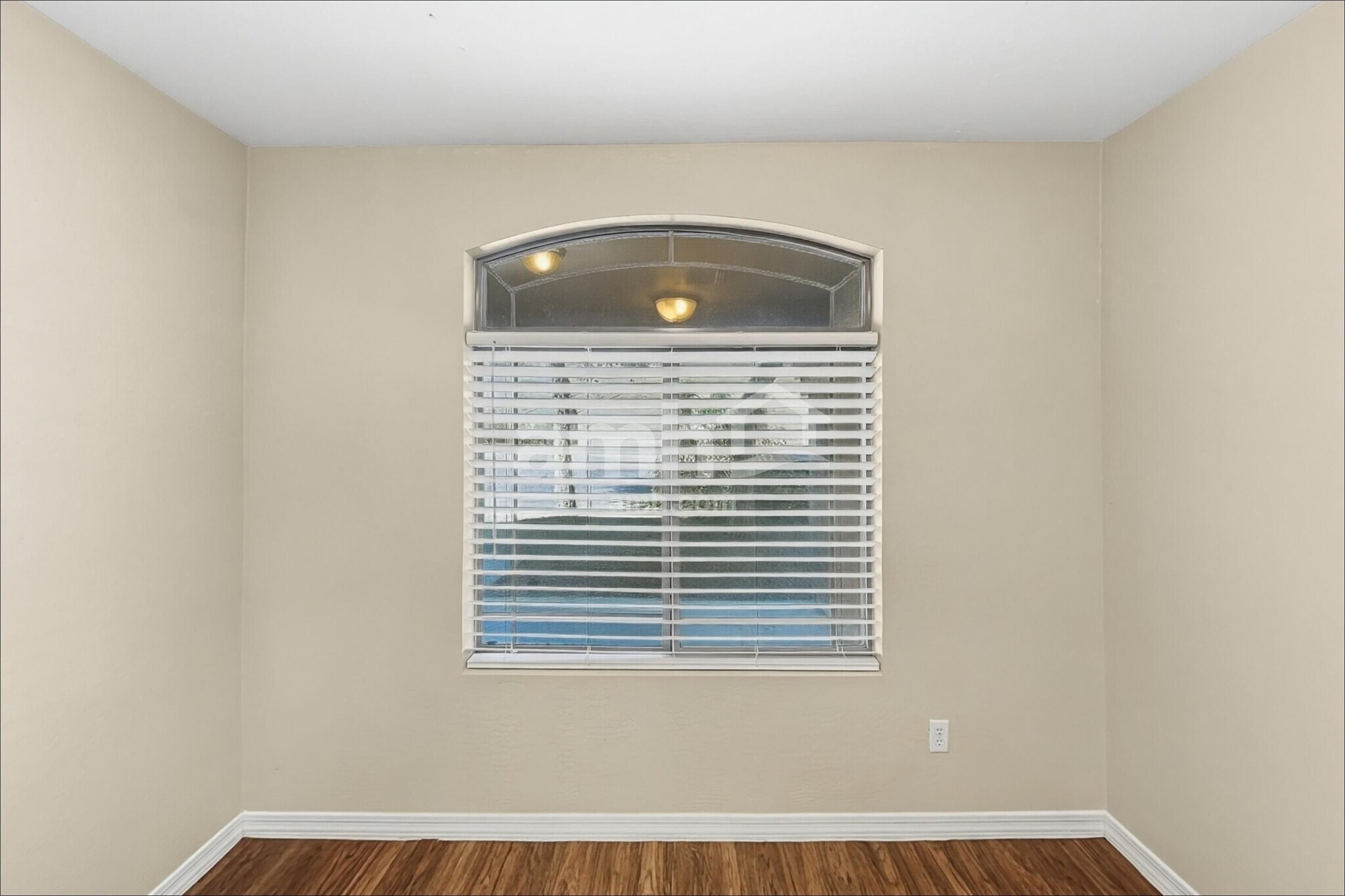Building Photo - 2451 S 160th Dr