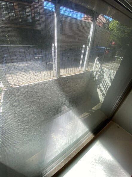 Building Photo - 471 Massachusetts Ave