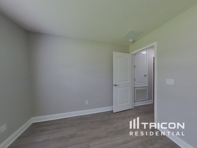 Building Photo - 2320 Bur Oak Place