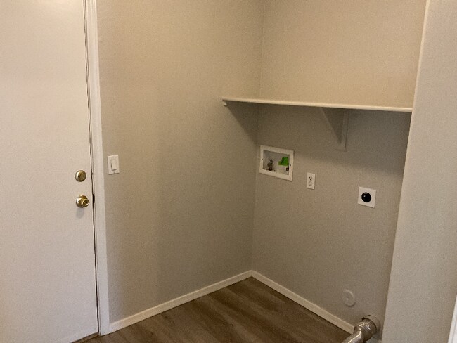 Building Photo - 13001 N Cesar Chavez Dr