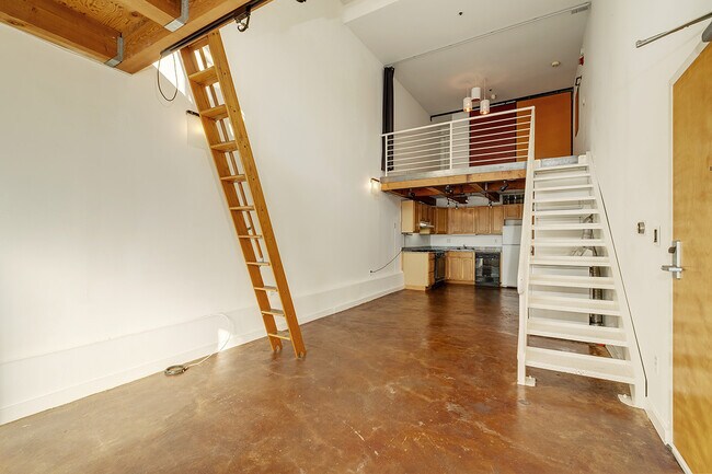 Building Photo - 755 Florida St