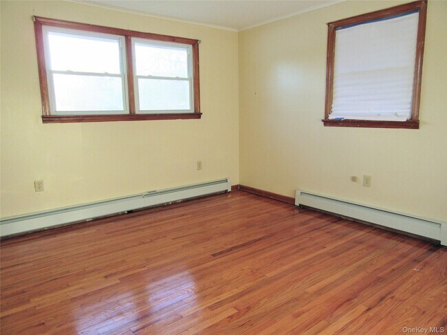 Building Photo - 18 Station Rd