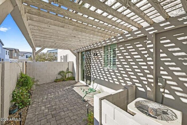 Building Photo - 3030 N 38th St