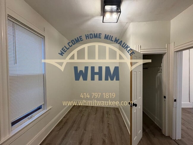 Building Photo - 2720 N Oakland Ave