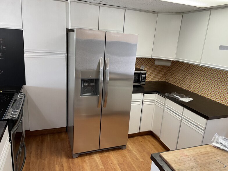 Building Photo - 4335 Ormond Dr