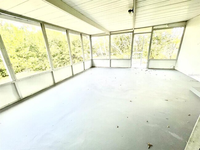 Building Photo - 102 S Jefferson St