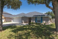 Building Photo - 17 Post Oaks Rd