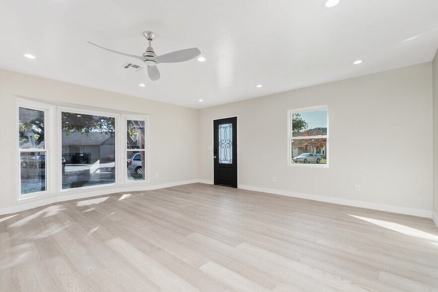 Building Photo - 4769 E Malta St