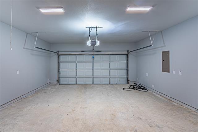 Building Photo - 346 Avenue E
