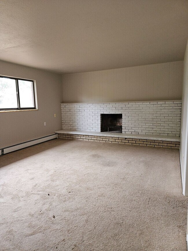 Building Photo - 2513 Fairplay Dr