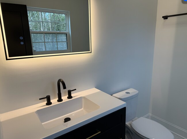 Building Photo - 6408 Bishop Ave