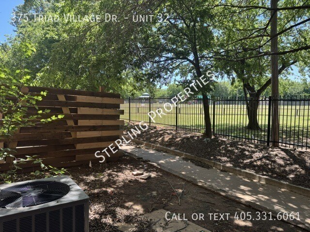 Building Photo - 375 Triad Village Dr