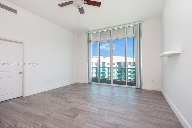 Building Photo - 7900 Harbor Island Dr