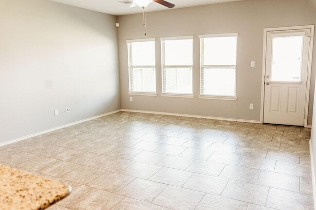 Building Photo - 106 Meadow Mill Dr