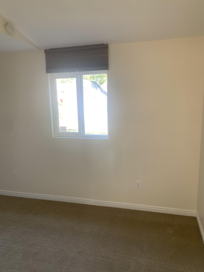 Building Photo - 265 S 1135 W