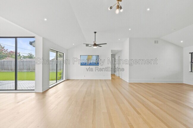Building Photo - 2703 Tannehill Dr