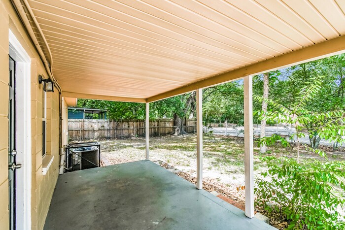 Building Photo - 6157 Cedar Hills Blvd