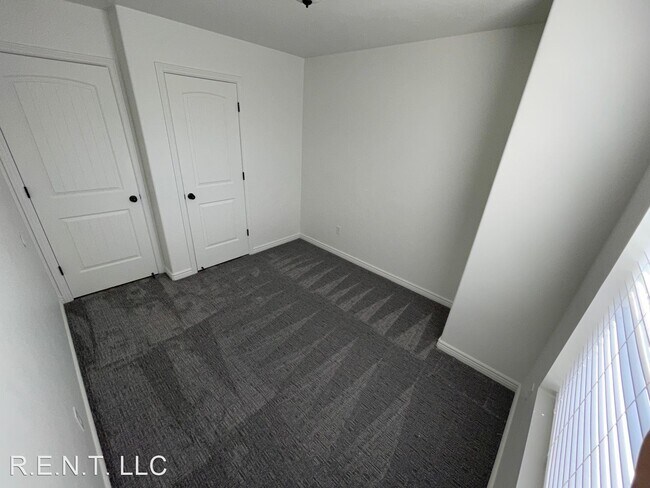 Building Photo - 4 br, 2 bath House - 1728 W. 1100 S.
