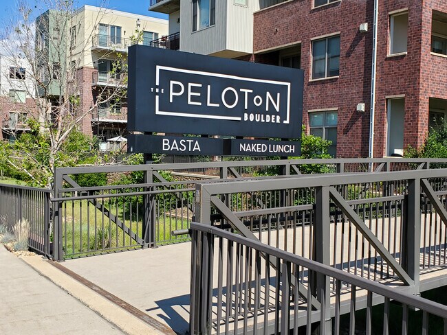 Building Photo - 3401 Arapahoe Ave