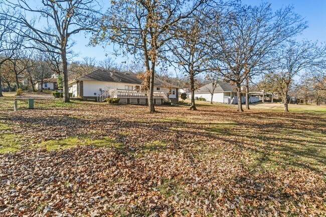 Building Photo - Beautiful 3 Bed / 2 Bath Home in Fort Smith (0.73 Acre Lot)