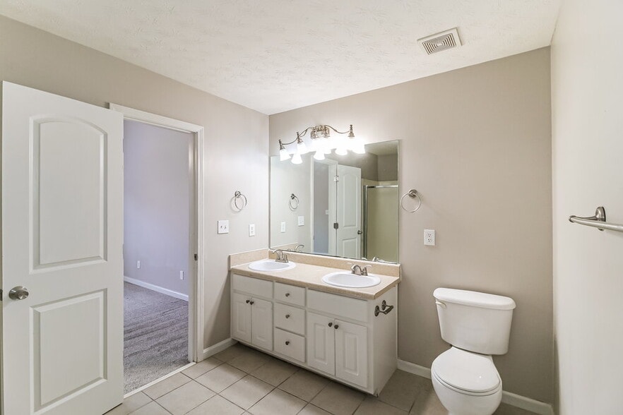 Building Photo - 248 Pebble Creek Dr