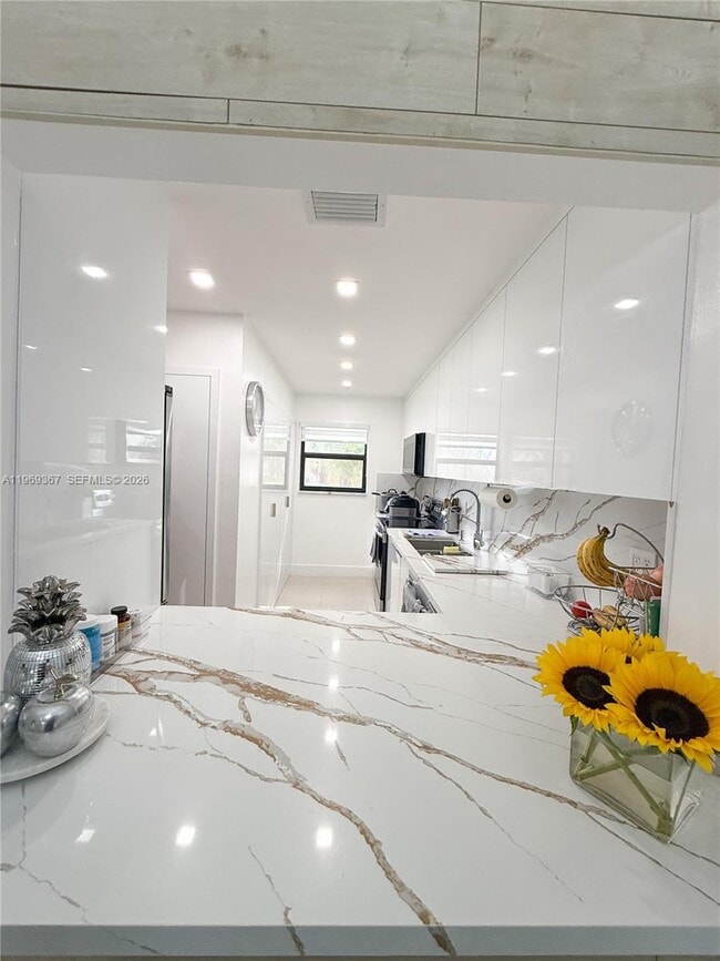 Building Photo - 14911 SW 88th Terrace