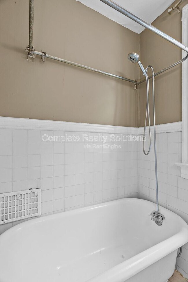 Building Photo - 4109 Hartford St