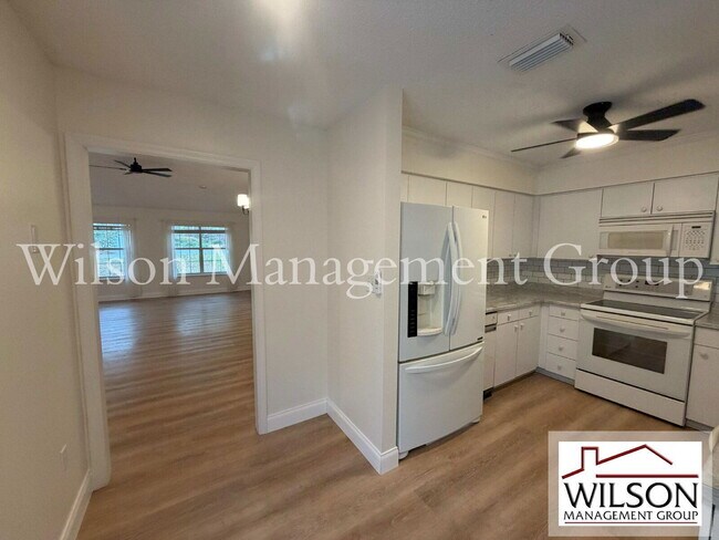 Building Photo - 2535 S Glen Eagles Dr