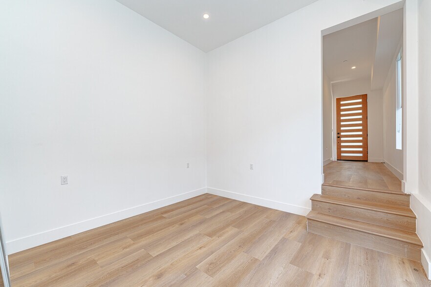 Building Photo - 614 N Rampart Blvd