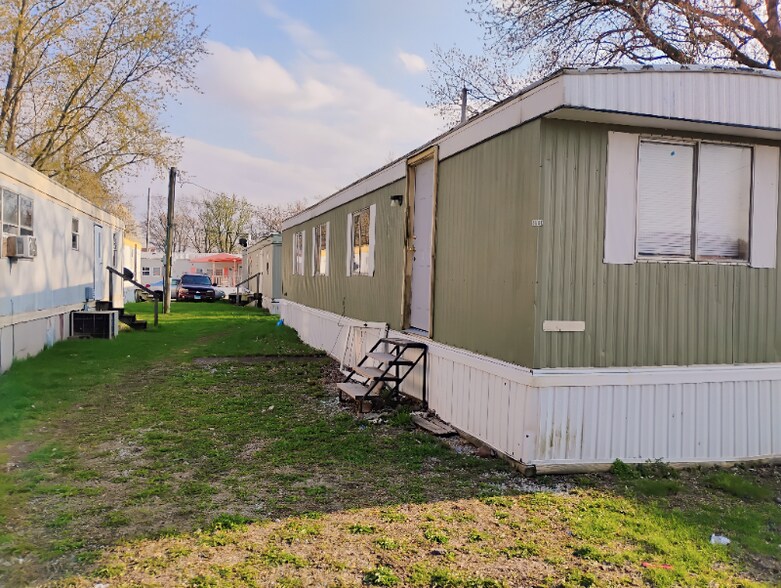 Building Photo - 40 Mahoning Ave