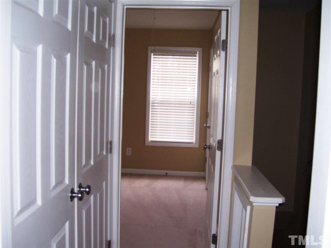 Building Photo - 912 Savin Landing