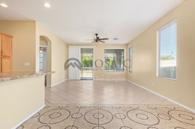 Building Photo - 3018 S 102nd Ln