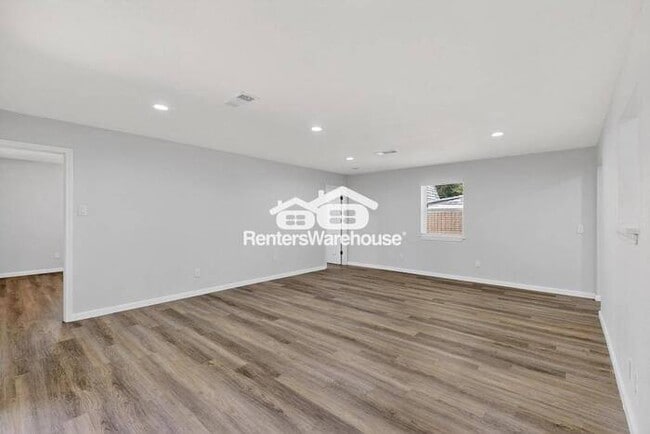 Building Photo - Completely ReFreshed Grapevine Rental