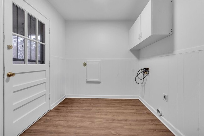 Building Photo - 3010 Ruskin Rd