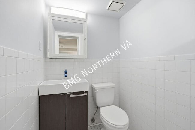 Building Photo - 3310 S 28th St