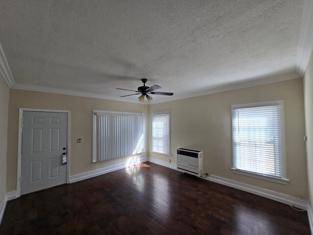 Building Photo - 1667 S Westmoreland Blvd