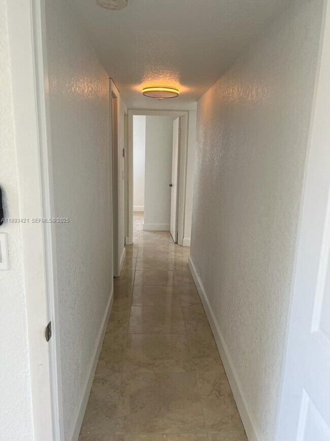 Building Photo - 2670 W 76th St