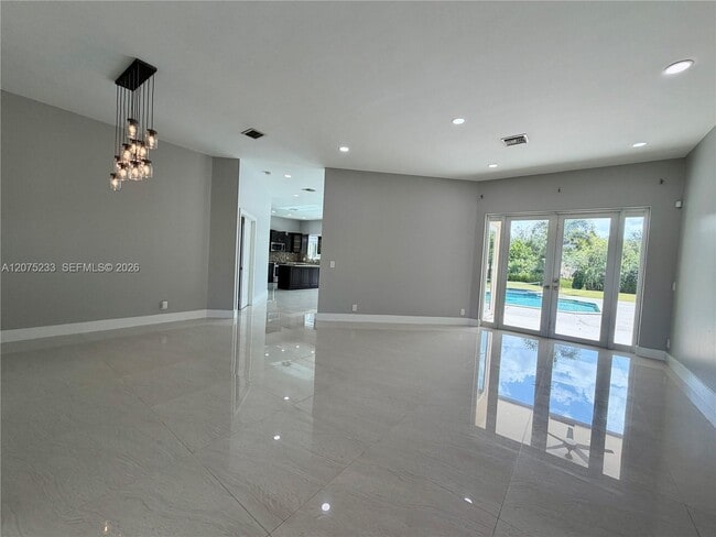 Building Photo - 5600 SW 199th Ave
