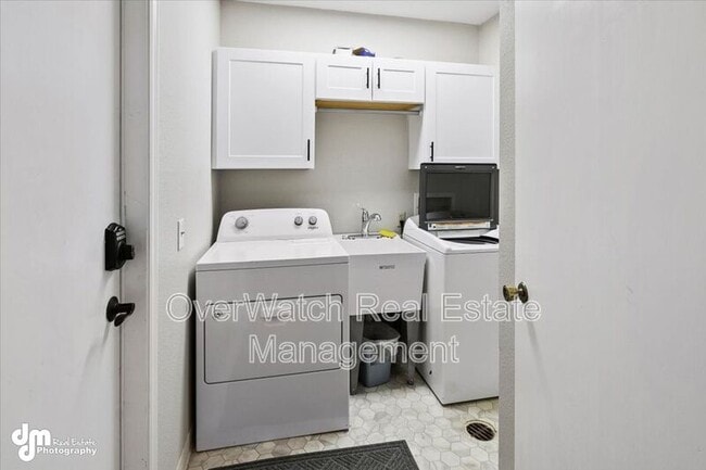 Building Photo - 5125 Rhyner Ct