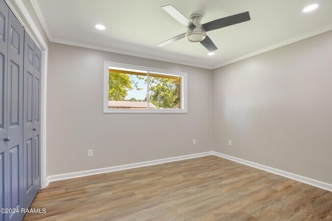 Building Photo - 113 Montgomery Dr