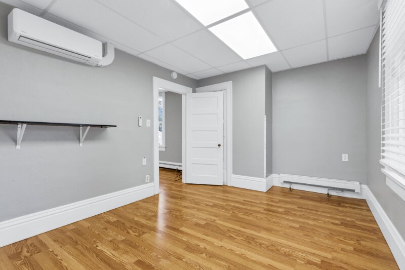 Building Photo - 1427 9th Ave