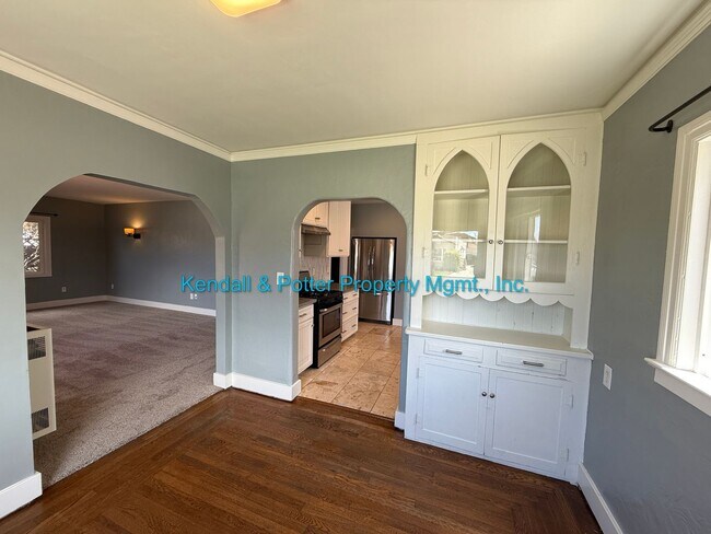 Building Photo - Quiet & Updated Watsonville Charmer 2 plus BR/1BA