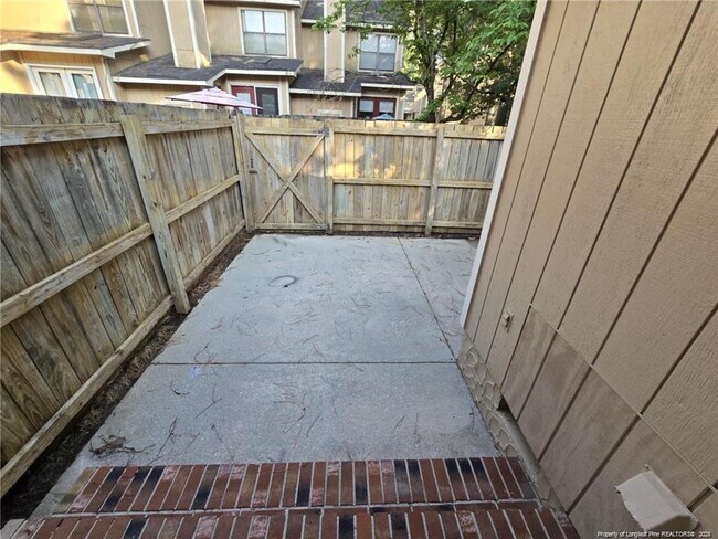 Building Photo - 1192 Windham Ct