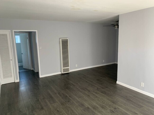 Building Photo - 5846 La Mirada Ave